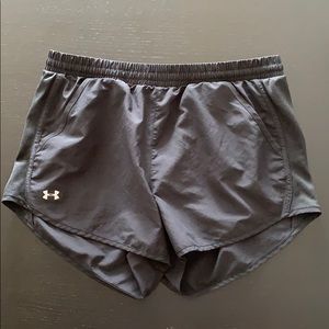 Under Armour Eunning shorts